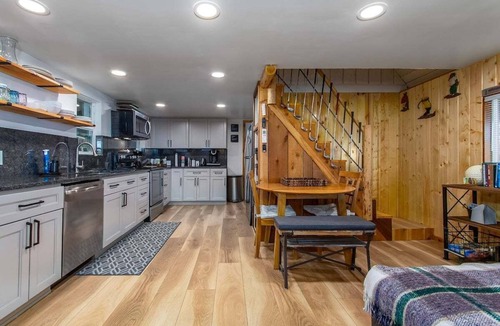 Packwood Cabin | Tee & Ski Cabin | Mt Rainier, White Pass