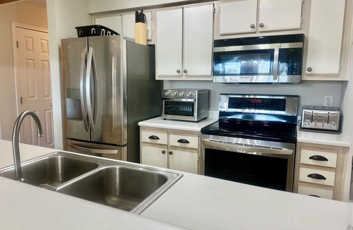 Waterford Plantation Condo | Tee Time Retreat- Pool Access + Premier Golf