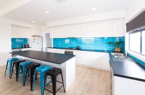 Normanville House | Tee Two on Troon - 21/30 Troon Drive