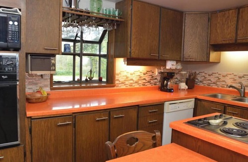 Superior House | TeeGeeLee Lakefront Cabin on Amnicon, available May