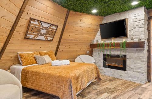 Bryant House | TeePee at Paradise Point with a hot tub fire pit & grill