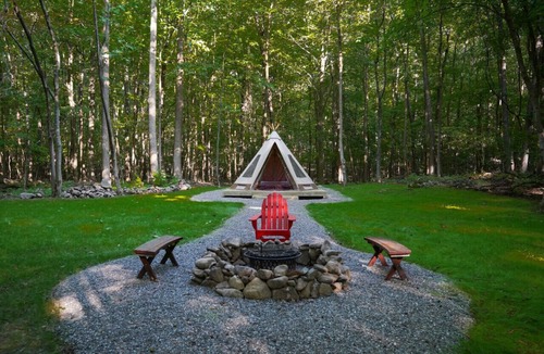 Vernon RV Rental | Teepee Style Glamping Tent