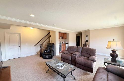 Camdenton Villa | TeeTime Blue Stay on the Fairway