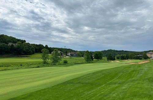 Camdenton Villa | TeeTime Blue Stay on the Fairway
