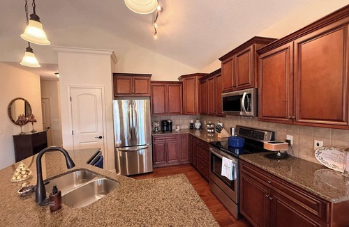 Camdenton Villa | TeeTime Blue Stay on the Fairway