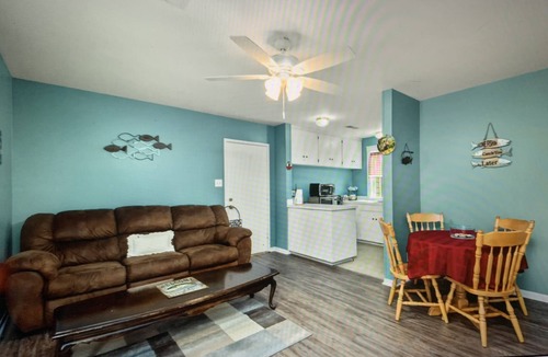 Brookeland Apartment | Tejas Waterfront Apartment on Lake Sam Rayburn