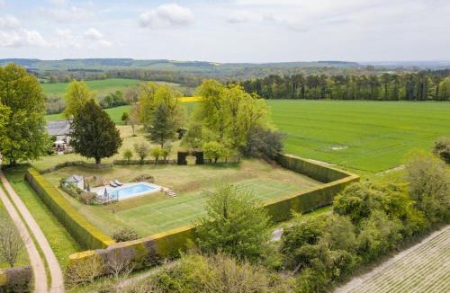 Compton House | Telegraph House by inspirestays-com