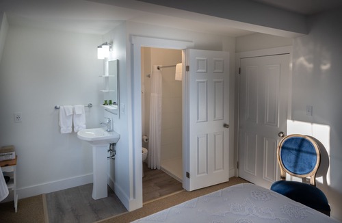 Baddeck Hotel | Telegraph House