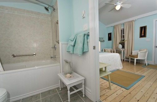 Baddeck Hotel | Telegraph House