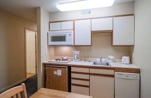 Cable Apartment | Telemark Northwoods Studio - Birkie Basecamp