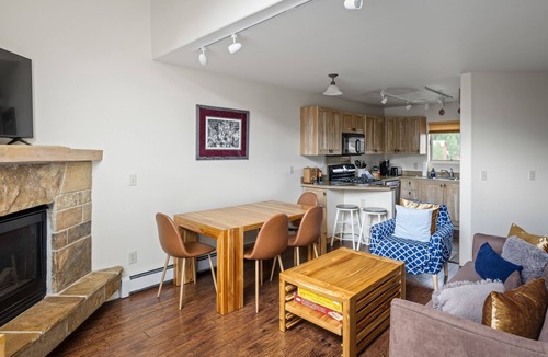 Telluride Apartment | Telluride Resort View at Double Diamond, Ski-in/out, mountain views and hot tub!