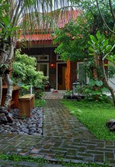 Muncar Hostel | Teluk Biru Homestay