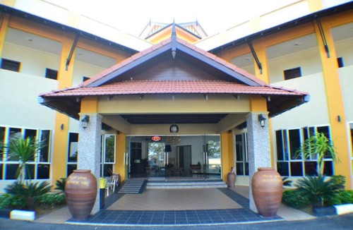 Dungun Hotel | Teluk Lipat Seaview Inn