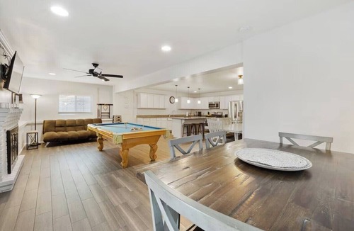 Tempe House | Tempe Delight with Heated Pool