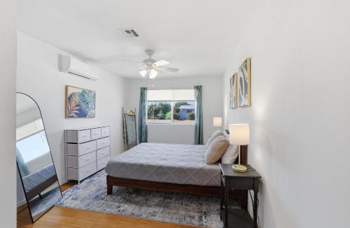 Tempe Gardens Villa | Tempe Resort, Pool with Diving Board, 4BR