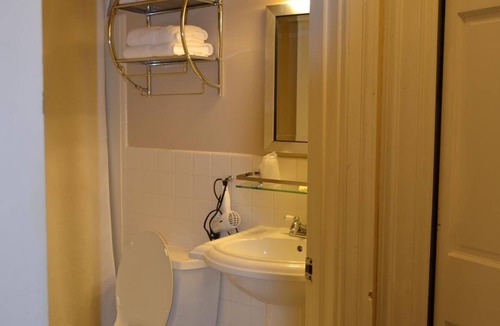 Newtown Hotel | Temperance House