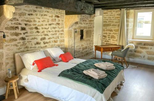 Quincerot House | Templar House With Pool Near Chablis