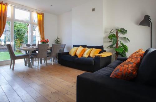 Vassall Apartment | Templar large garden flat