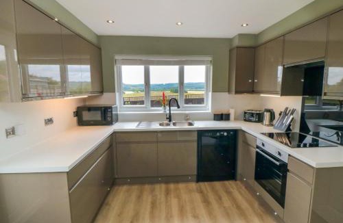 Ampleforth House | Temple Hill View