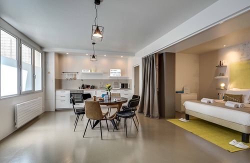 Quartier Sainte-Avoye Apartment | Temple I - Two Bedroom Apartment, Sleeps 6