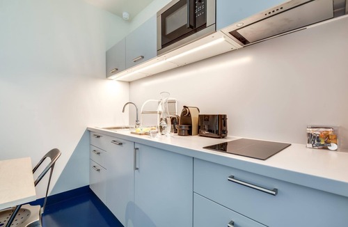 Quartier Sainte-Avoye Apartment | Temple III - Three Bedroom Apartment, Sleeps 8