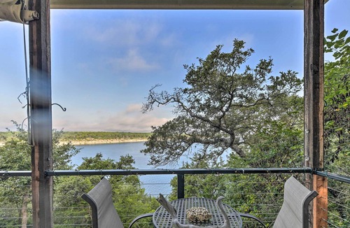 Temple House | Temple Lakefront Hideaway: 12 Miles to Downtown!