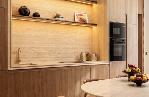 3rd Arrondissement Apartment | Temple Luxury Heaven 4Bed 4Bath