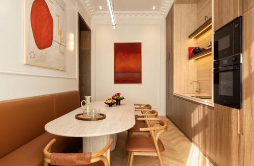 3rd Arrondissement Apartment | Temple Luxury Heaven 4Bed 4Bath