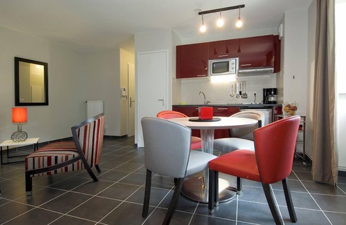 Fontaine Apartment | Tempologis - Chateau de la Rochette