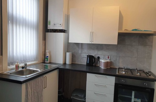 Leeds House | temporary house rent