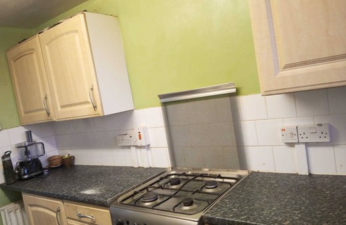 Boleyn Apartment | Temporary stay in Upton Park