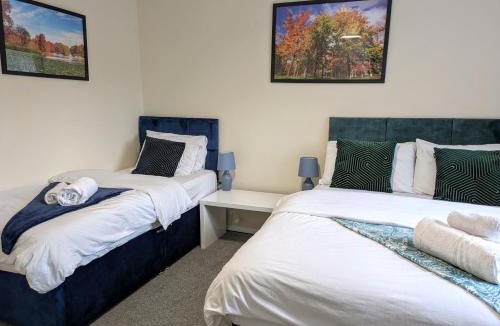 Telford House | Tempting Telford 4 bed house