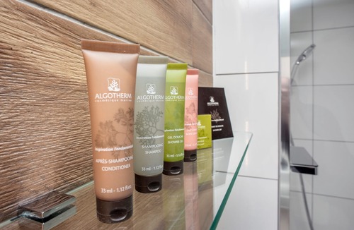 Newington Hotel | Ten Hill Place