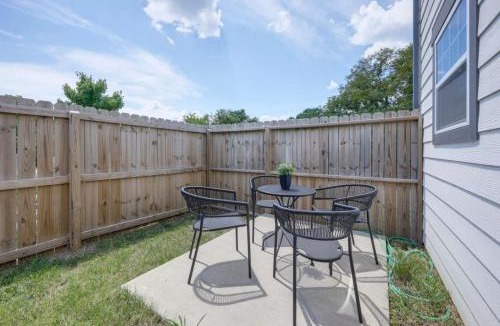 Charlotte Park House | Ten Minutes to Broadway Luxurious Gated Townhome