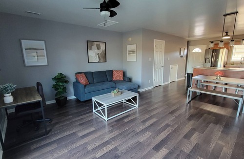Peletier House | Ten minutes to Emerald Isle, 2 bed, 2.5 ba townhouse