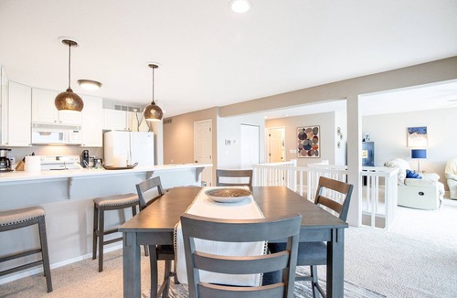 Village of Four Seasons Condo | Ten Minutes to "the Strip" - Amazing Lake Views