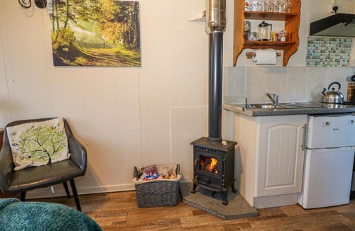 Hadlow Down House | Tench Hut