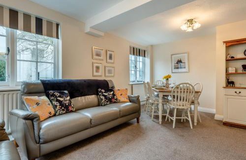 Wareham House | Tennay Cottage