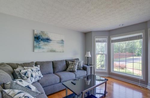 Lexington House | Tennessee Vacation Rental w/Balcony!