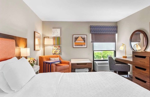 Alcoa Hotel | Tennessee vs Alabama College Football - Hampton Inn Knoxville-Airport