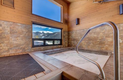 Keystone Villa | Tennis Townhome 1337 : 2