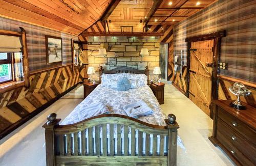 Kilbirnie House | Tennox Stables - Uk39975