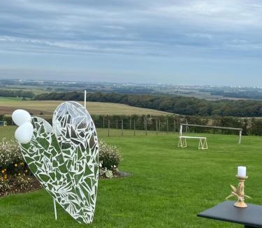 Fiennes Other | Tente à la Ferme