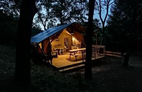Anduze Other | Tente RENARD 5 PERSONNES CAMPING LOU CANTOU CEVENOL