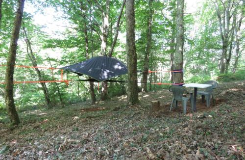 Sainte-Croix-de-Volvestre Other | Tente suspendue au coeur de la forêt