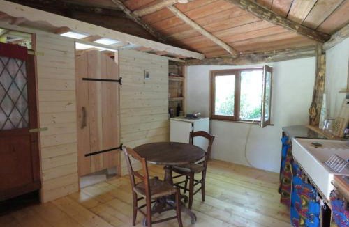Sainte-Croix-de-Volvestre Other | Tente suspendue au coeur de la forêt