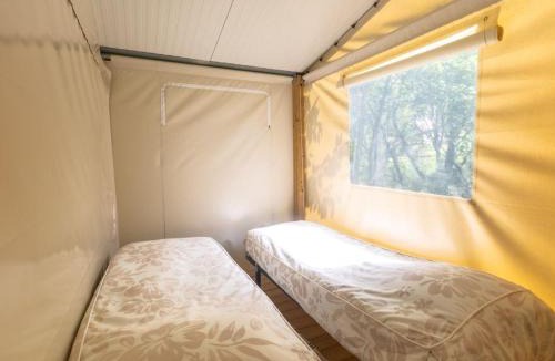 Fenouillet Other | Tente Toile & Bois - 2 Chambres, Terrasse - API-1-52-789
