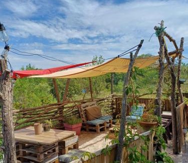 Massillargues-Attuech Other | TENTES pour découvrir l'esprit camping en pleine nature