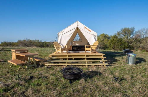 May RV Rental | Tentrr Signature Site - Texas 1873 - Coleman Cooking Site