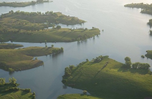 Loup City RV Rental | Tentrr State Park Site - Nebraska Sherman SRA – Redwood Lakeview A – Single Ca